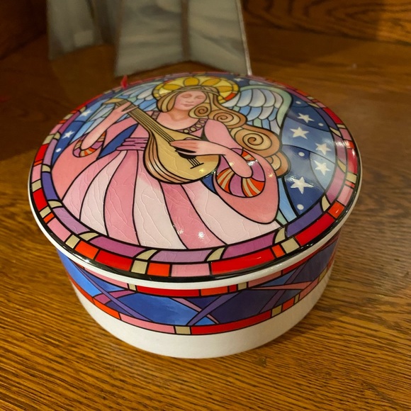 Herald Angel Mikasa dish - Picture 2 of 6